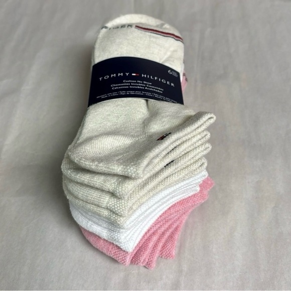 New Tommy Hilfiger Socks Women’s 6 Pair Multicolor Cushion No Show Activewear - Picture 2 of 14